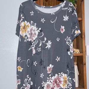 Grey floral tee 24/7 collection